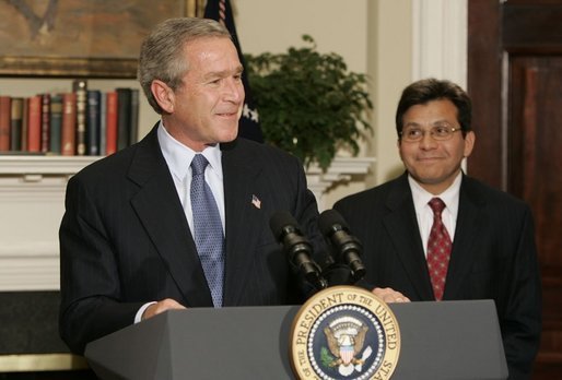 George_W_Bush_and_Alberto_Gonzales