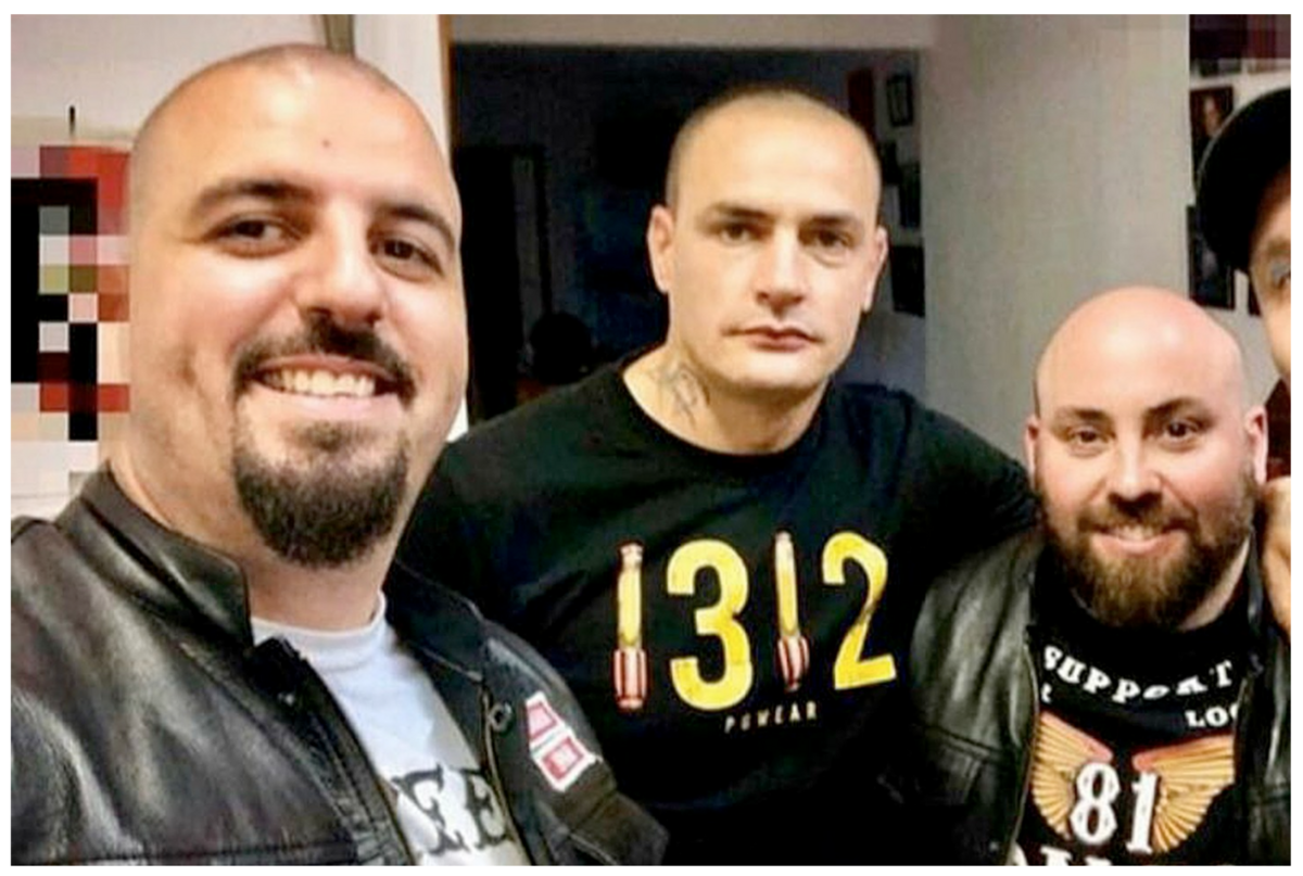De gauche à droite, Dídac González, Ivan Chicano et Sergi Verdaguer, trois des néonazis arrêtés, membres d’Último Bastión, des Boixos Nois et, le dernier, également des Hells Angels. - ©anarquia.cat