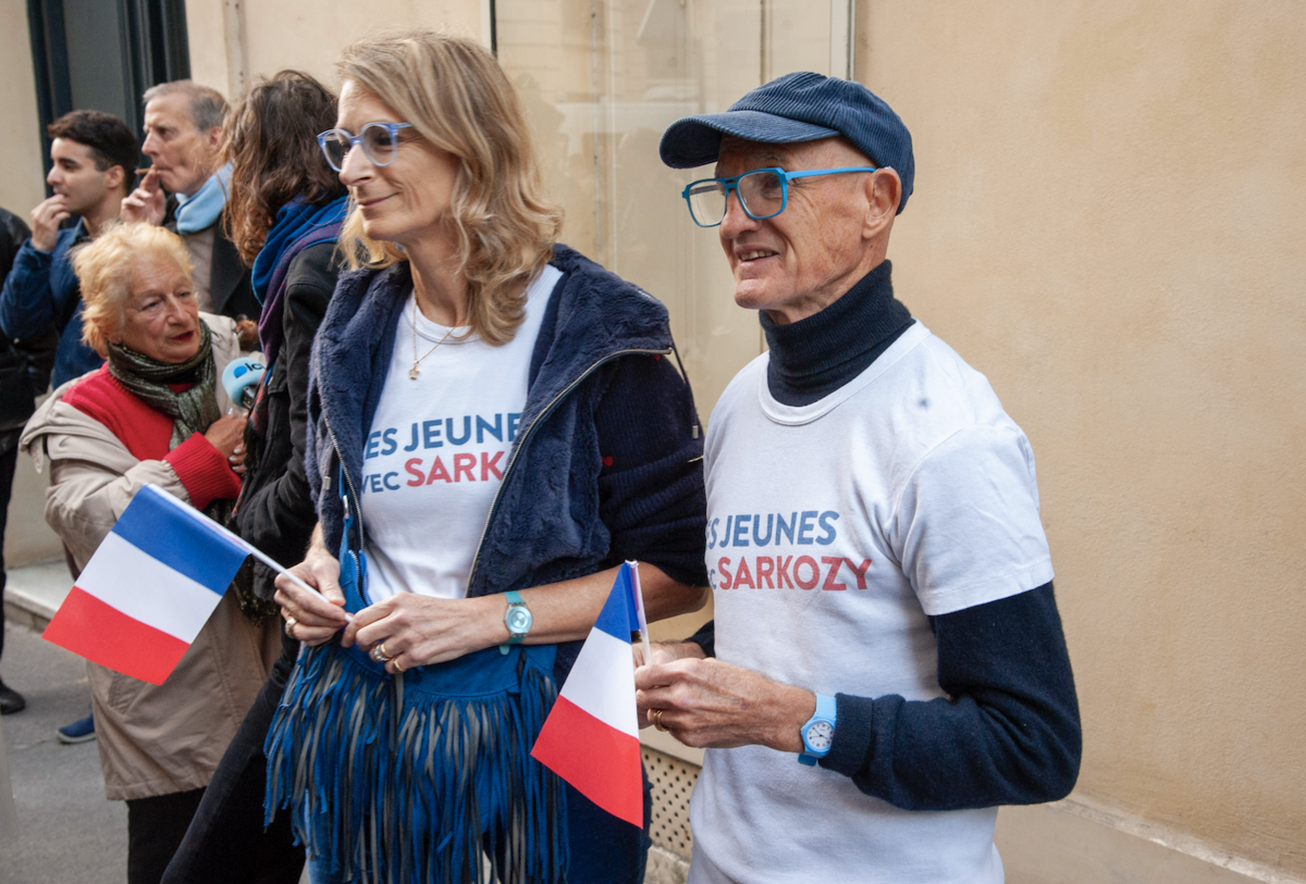Les jeunes avec Sarkozy, c'est plus ce que c'était. - © Reflets