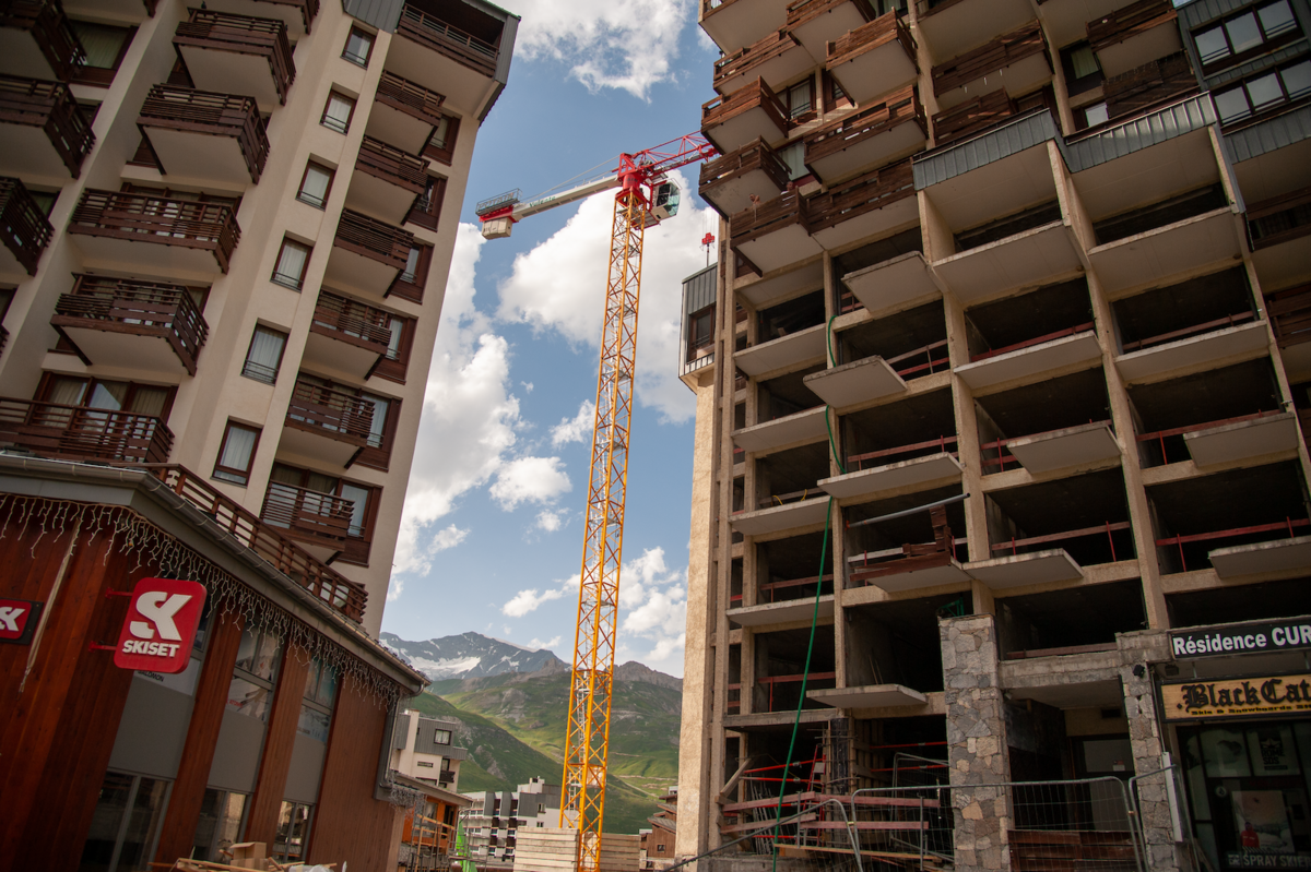 Ici, on rénove et on agrandit.  - © Reflets