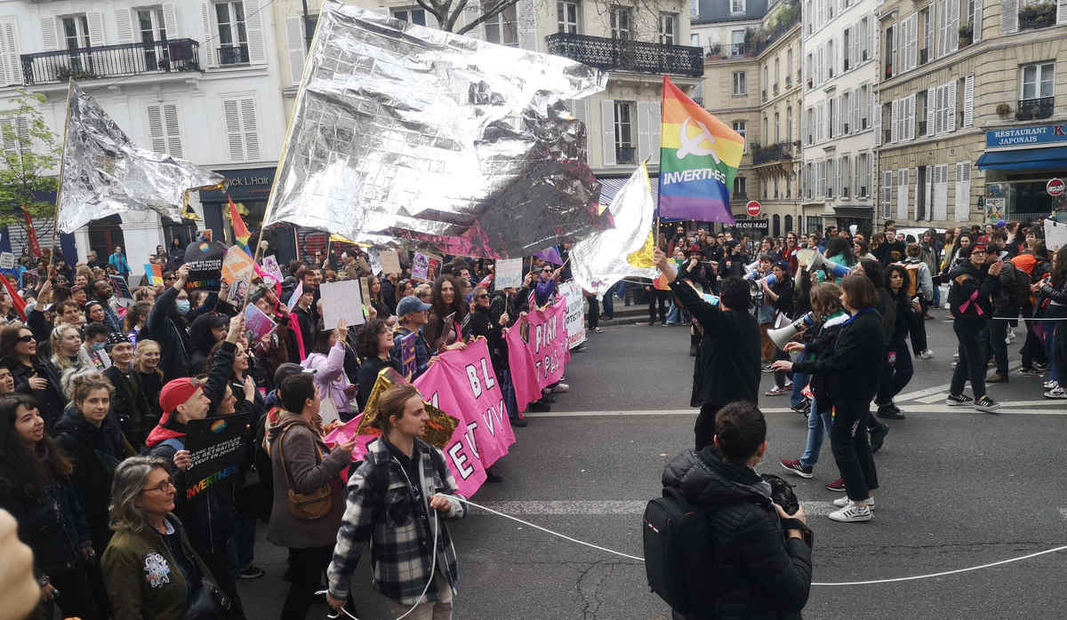 «&nbsp;Le Pink Bloc&nbsp;» - Paris 23/03 © Reflets