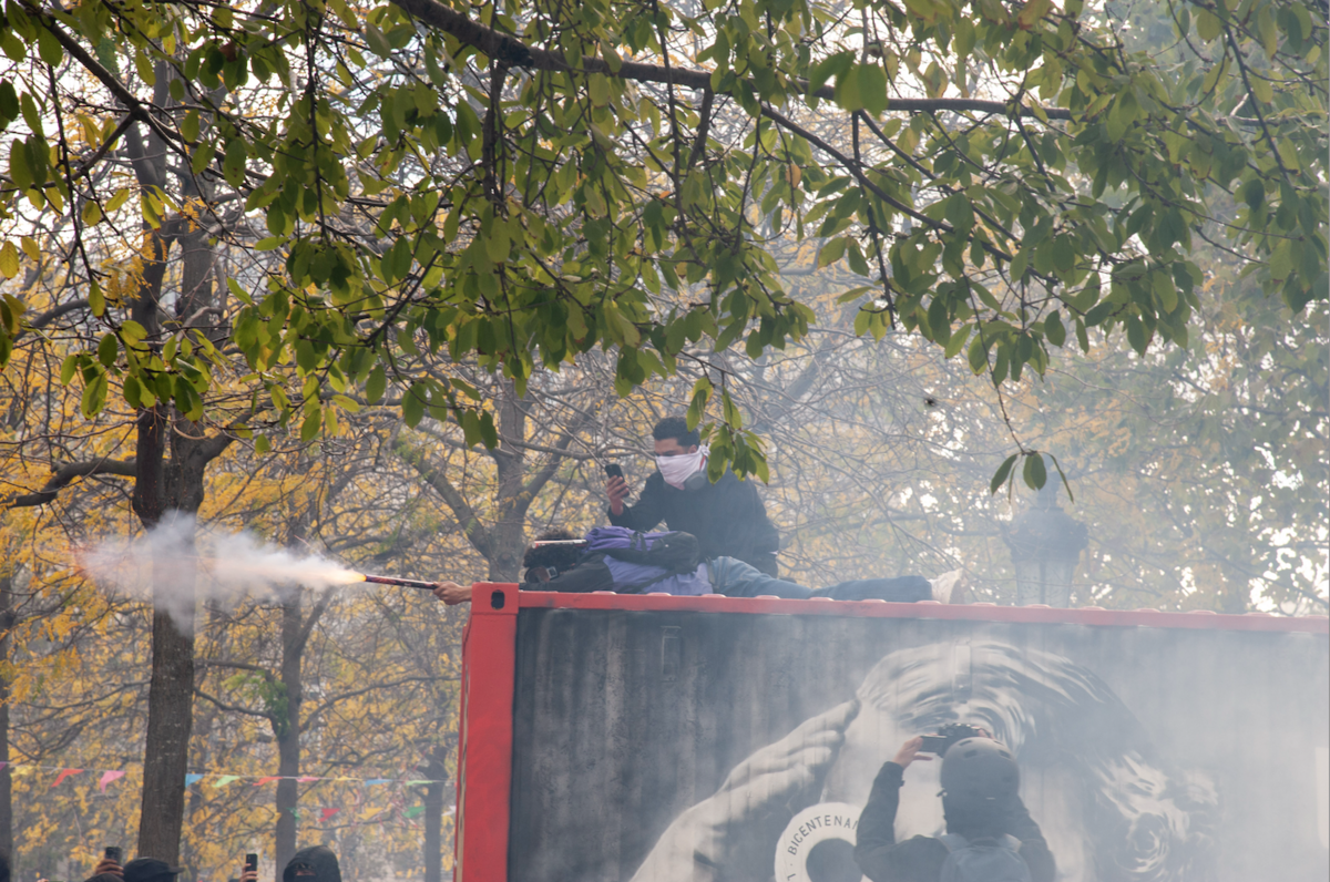Le sniper des feux d'artifices - © Reflets