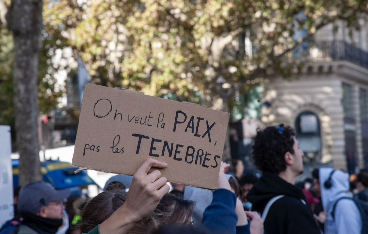 Un message clair pour Sébastien Lecornu - © Reflets